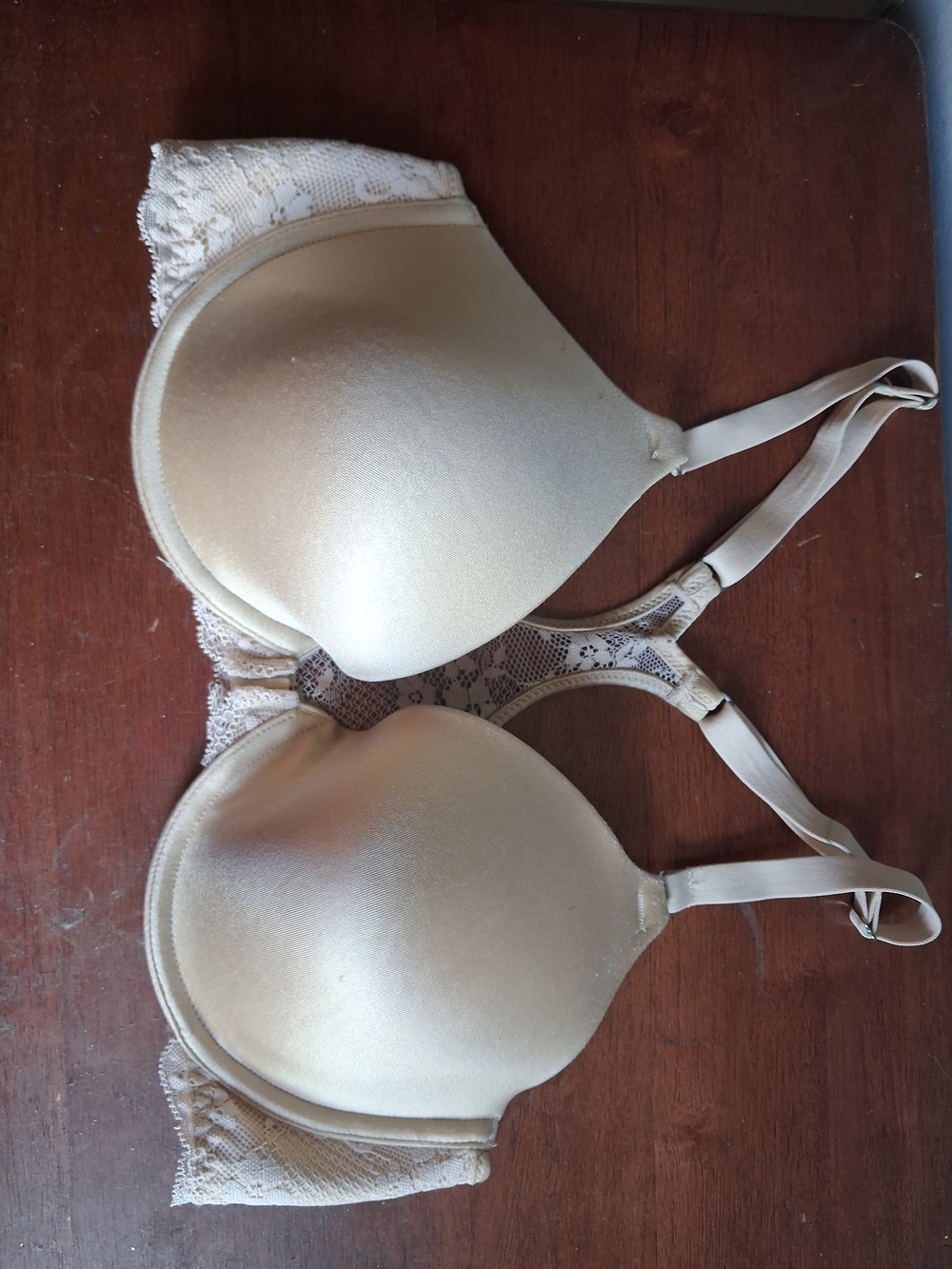 Maidenform Cream Lace-Back Padded T-Shirt Bra